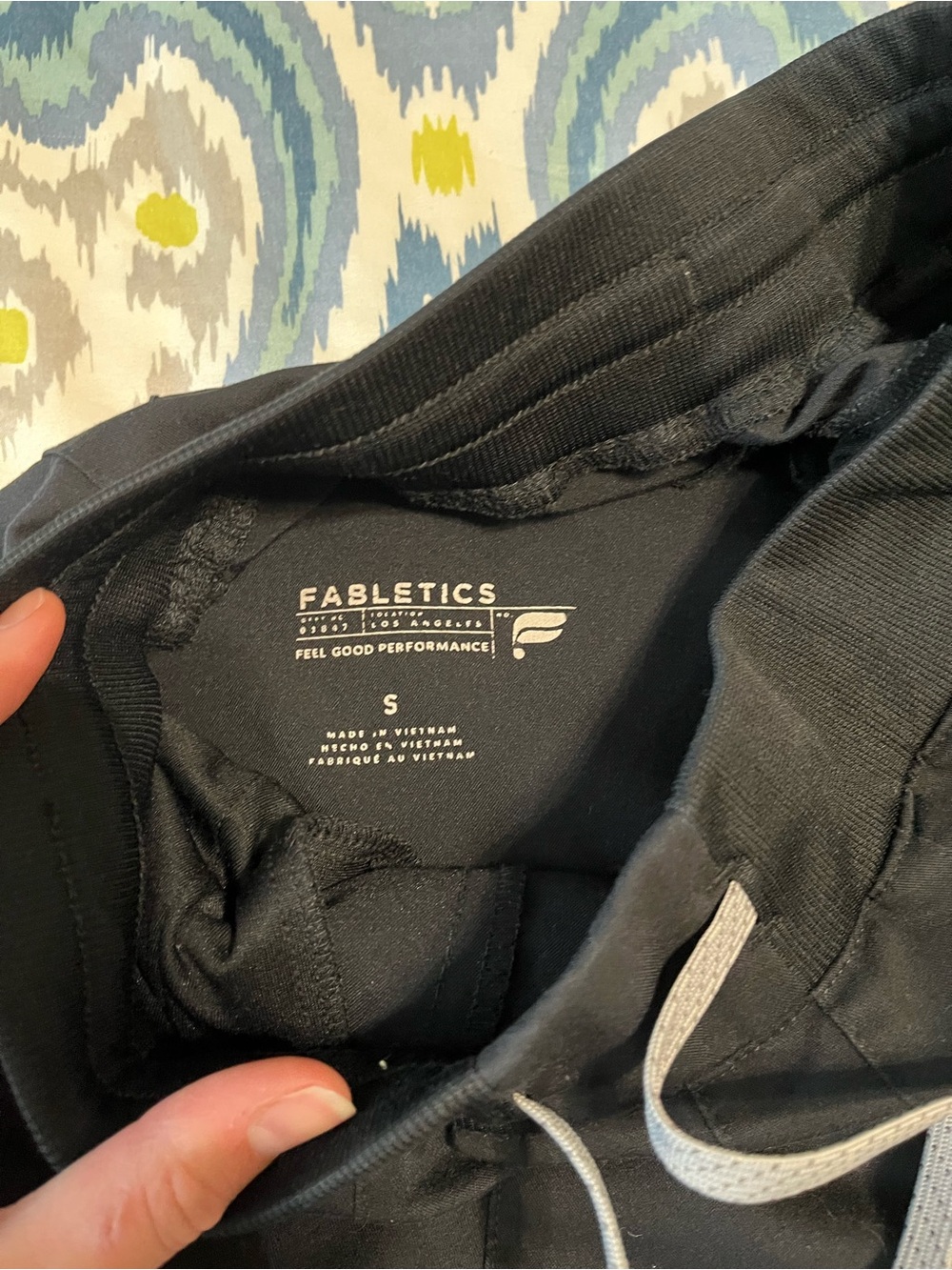 Fabletics women’s scrubs size small top and size small jogger bottoms - Picture 3 of 3
